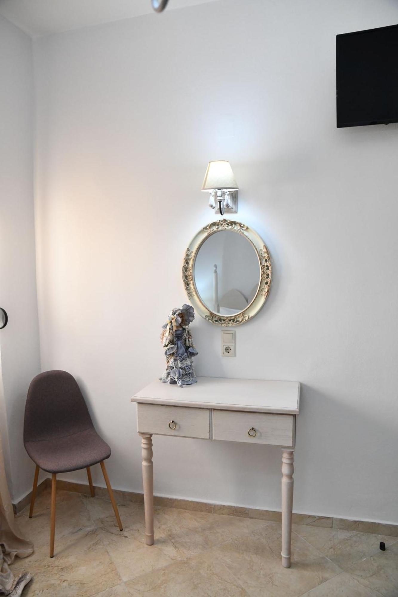Kleopatra Deluxe Apartment With Jacuzzi 卡米拉日 外观 照片